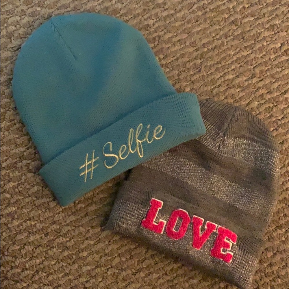 2 beanies